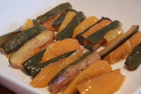 ירקות קלויים בסיר לבישול איטי