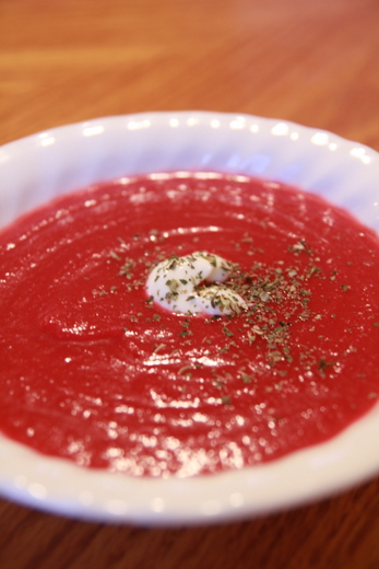 מרק קרם סלק בסיר לבישול איטי