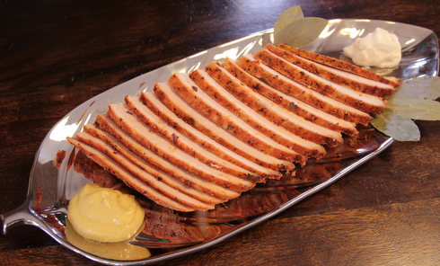 פסטרמה הודו בסיר לבישול איטי פרוס2 פסטרמה הודו בסיר לבישול איטי פרוס2